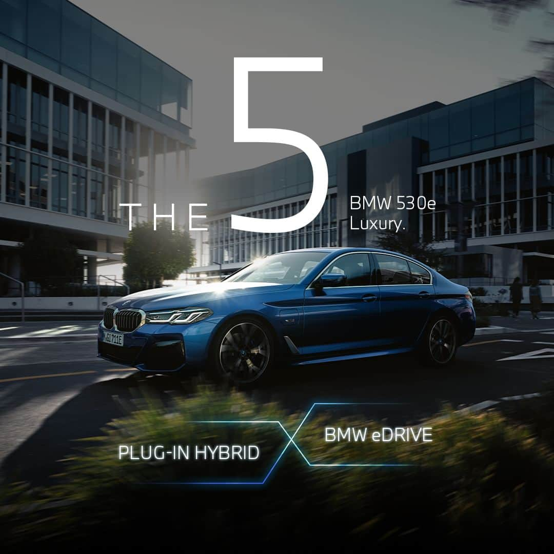 BMW Thailandさんのインスタグラム写真 - (BMW ThailandInstagram)「ก้าวไปสู่โลกแห่งพลังงานสะอาดกับขุมพลัง eDrive ใน THE 5 รุ่น 530e Luxury ที่ให้คุณได้ขับเคลื่อนไปข้างหน้าด้วยระบบปลั๊กอินไฮบริดที่จะช่วยประหยัดน้ำมันมากยิ่งขึ้น และสามารถเลือกขับขี่ด้วยพลังงานไฟฟ้า 100% โดยไม่ปล่อยมลพิษ  #BMW #BMWTH #JOYisBMW #สุนทรียภาพแห่งการขับขี่ #THE5」6月19日 14時00分 - bmwthailand