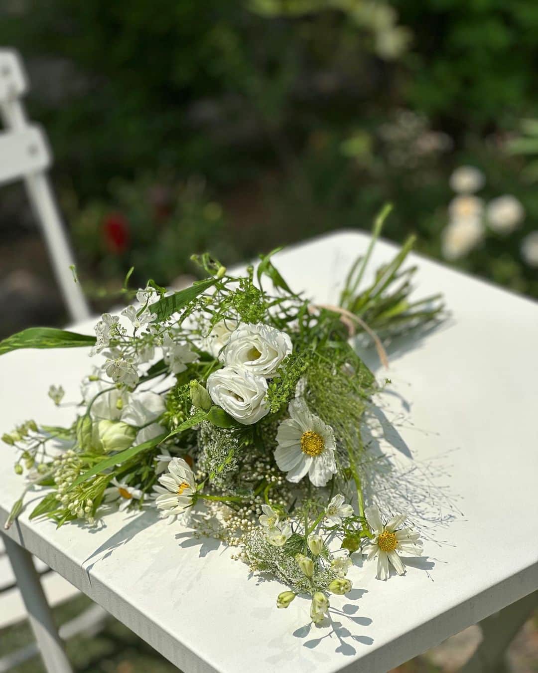 ペ・ユンジョンのインスタグラム：「💐」