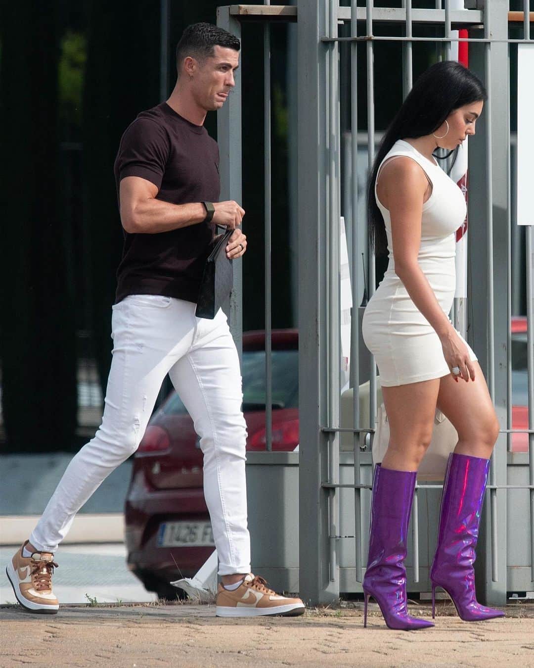 Just Jaredさんのインスタグラム写真 - (Just JaredInstagram)「Cristiano Ronaldo was seen out with Georgina Rodriguez just a few hours before the Euro 2024 qualifying game over the weekend #CristianoRonaldo #GeorginaRodriguez Photos: Backgrid」6月19日 15時24分 - justjared