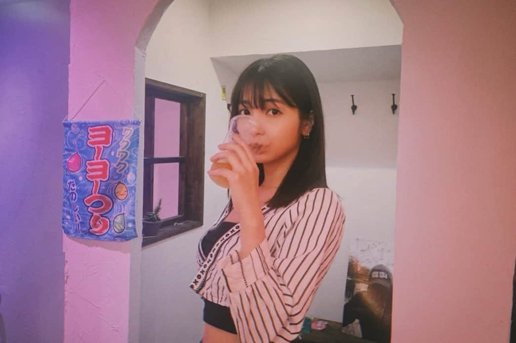 南里美希さんのインスタグラム写真 - (南里美希Instagram)「❤︎  夏エモーショナル🪀🍺  @yard___hair  @ami_yard   #yard祭」6月19日 21時17分 - mikinanri_official