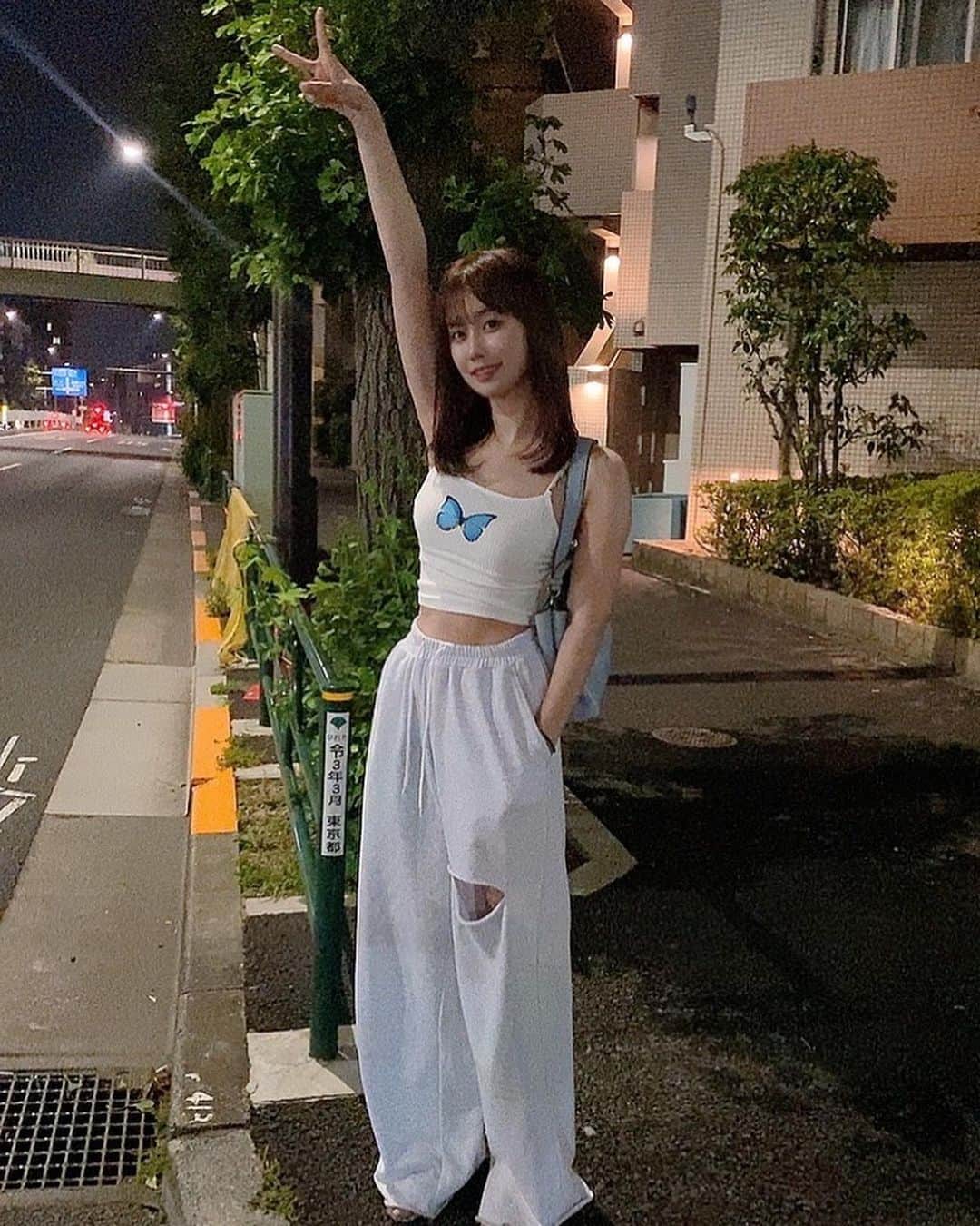 相原美咲さんのインスタグラム写真 - (相原美咲Instagram)「マッコリ大好き 焼肉食べました センマイ刺しとタン塩とハラミと ミノ ...