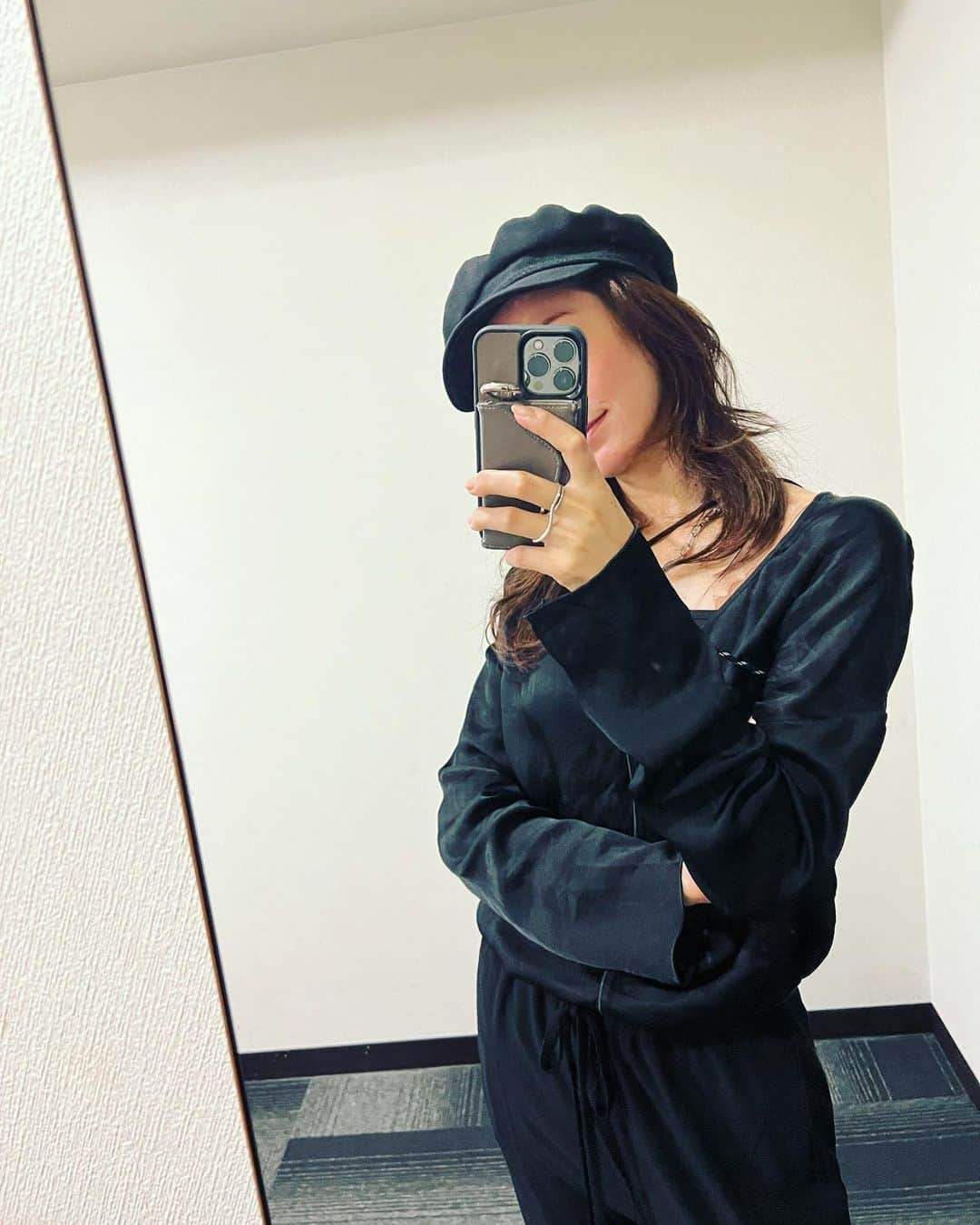 野木久美子のインスタグラム：「🖤🖤🖤  #allblack#rare」