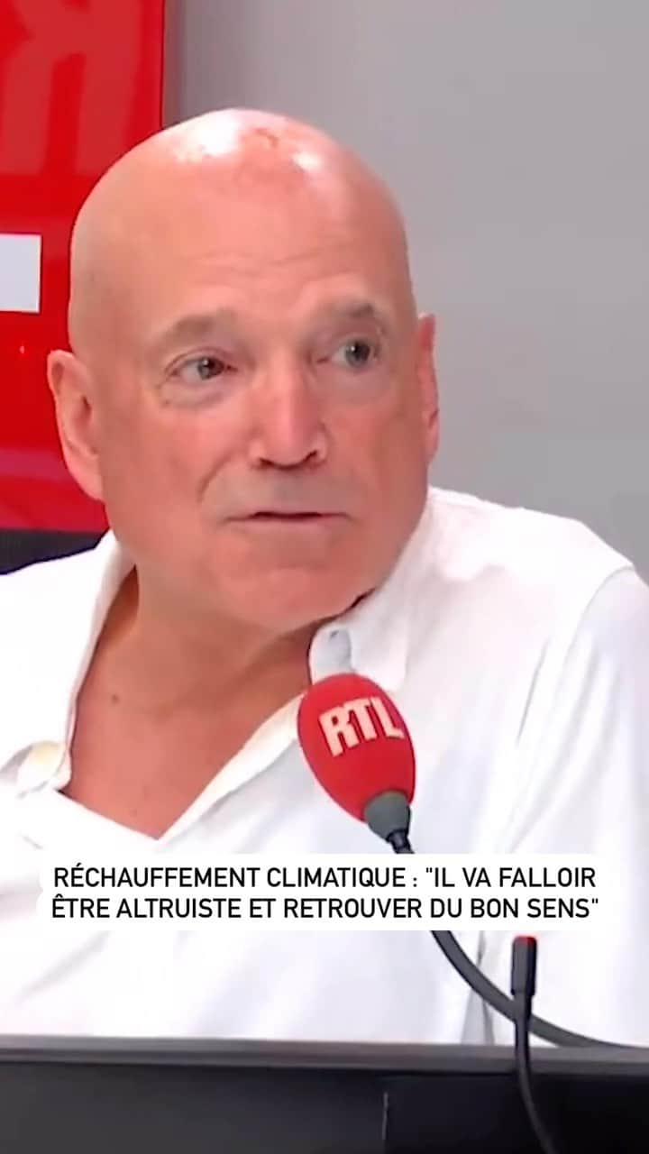 オフェーリ・ムニエのインスタグラム：「🔴🎙️Réchauffement climatique : « Il va falloir s’adapter et il va falloir être totalement altruiste par rapport aux générations futures ». Louis Bodin au micro d’@opheliemeunier dans « Le Journal Inattendu » 📻  L’intégralité de l’émission sur rtl.fr et l’application #RTL ! • • #opheliemeunier #louisbodin #rechauffementclimatique」