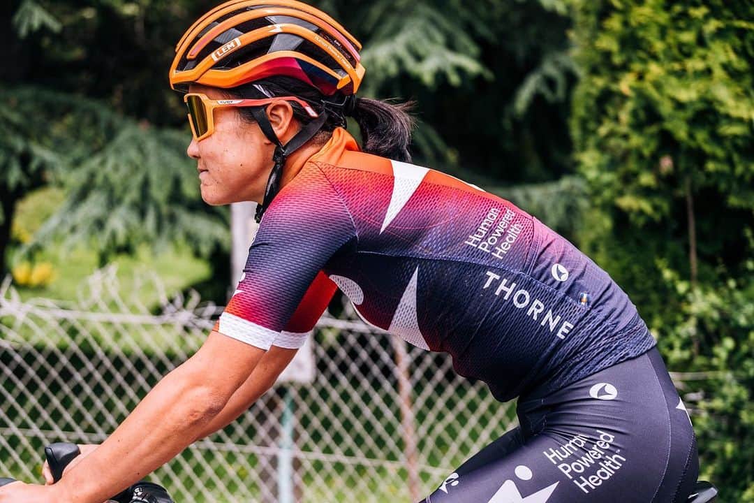 與那嶺恵理のインスタグラム：「Heading to Japan 🇯🇵✈️ with a bit unusual feeling because… . . Last a few weeks, I had time to rethink about “Racing as pro”. Especially about Safety, Fear, Dangerous… those kinds of topics now so many things happened around our peloton.  100%, first priority is our life than cycling. But in the race sometimes we have to overcome fear of speed & risk otherwise “Fear” is weakness as rider.  Honestly, I’m not hesitate to say I’m scared to get crash anyway anytime. Because I have experience almost life threatened crash. Someone say it’s not good cyclist but for me my life is first priority.  . . The other hand, this sport “cycling” made people passionate, I know. This is the reason why I’m choosing to live in cycling at the moment.  Cycling is a kind of paradox…. . . Anyway, I do my best where I’m in, as always. See you in Japan 🇯🇵 I’m looking forward to seeing you 🫶🏻 Nationals!!!!  . . 📸: @oskarsbrook  #今日のエリさん　#HumanPoweredHealth」