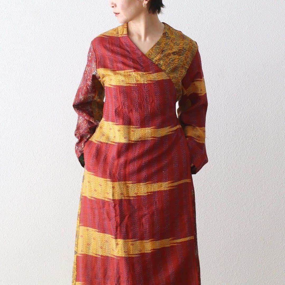 のインスタグラム：「_ WONDER FULL LIFE LIMITED EDITION / ワンダフルライフ リミテッドエディション “KANTHA NO COLLAR ROBE -Red-” ￥72,600- _ 〈online store / @digital_mountain〉 https://www.digital-mountain.net _ 【オンラインストア#DigitalMountain へのご注文】 *24時間受付 *14時までのご注文で即日発送 *1万円以上ご購入で送料無料 tel：084-973-8204 _ We can send your order overseas. Ordering procedure details can be found here. >>http://www.digital-mountain.net/html/page56.html  _ #出会いがすべてだ  #WONDERFULLLIFE #WONDERFULLLIFELIMITEDEDITION #ワンダフルライフ #ワンダフルライフリミテッドエディション _ 実店舗：#WonderMountain  〒720-0043  広島県福山市船町2-23 JR 「#福山駅」より徒歩10分 #ワンダーマウンテン #japan #hiroshima #福山 #福山市 #尾道 #倉敷 #鞆の浦 近く _ WOMEN/GOODS： @hacbywondermountain _」