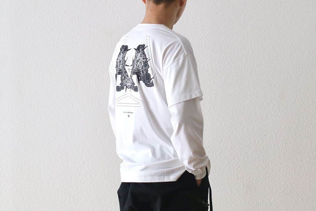 wonder_mountain_irieさんのインスタグラム写真 - (wonder_mountain_irieInstagram)「_ ACRONYM / アクロニウム "S29-PR-A Organic Cotton Long Sleeve T-shirt" ¥39,600- _ 〈online store / @digital_mountain〉 https://www.digital-mountain.net _ 【オンラインストア#DigitalMountain へのご注文】 *24時間受付 *14時までのご注文で即日発送 *1万円以上ご購入で送料無料 tel：084-973-8204 _ We can send your order overseas. Ordering procedure details can be found here. >>http://www.digital-mountain.net/html/page56.html  _ #ACRONYM #ERROLSONHUGH #アクロニウム #エロルソンヒュー _ 実店舗：#WonderMountain  〒720-0043  広島県福山市船町2-23 JR 「#福山駅」より徒歩10分 #ワンダーマウンテン #japan #hiroshima #福山 #福山市 #尾道 #倉敷 #鞆の浦 近く _ WOMEN/GOODS： @hacbywondermountain _」6月19日 18時48分 - wonder_mountain_