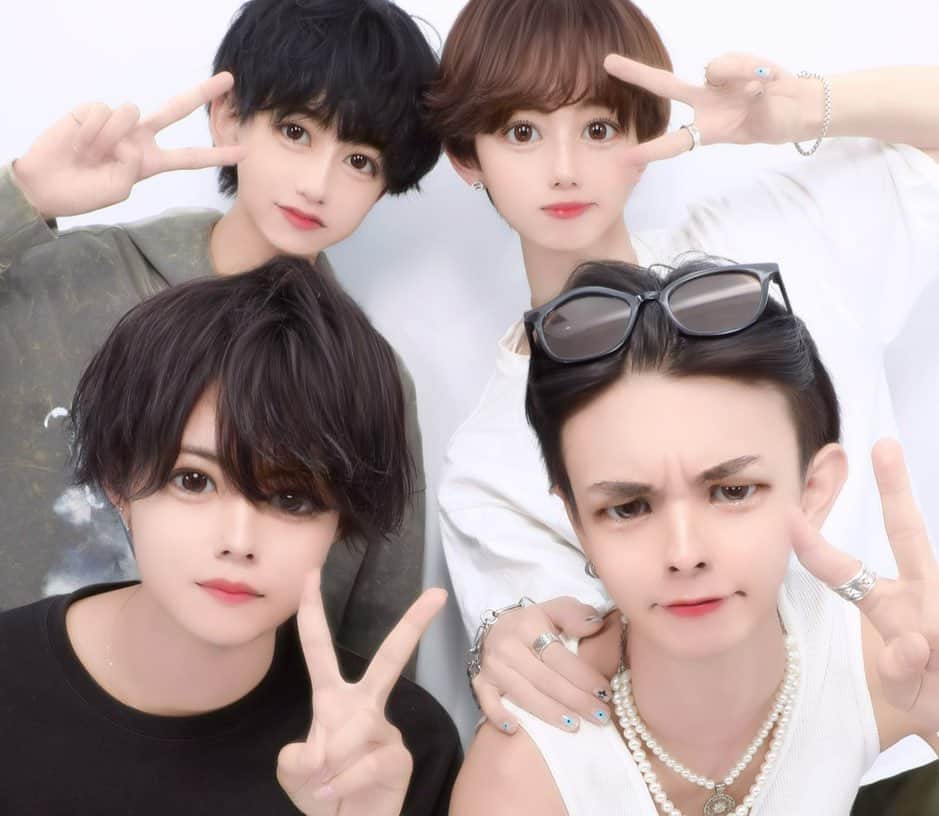 久保田燦のインスタグラム：「今日好きメンバー！ 3枚目悲惨過ぎてます。  #今日好き」