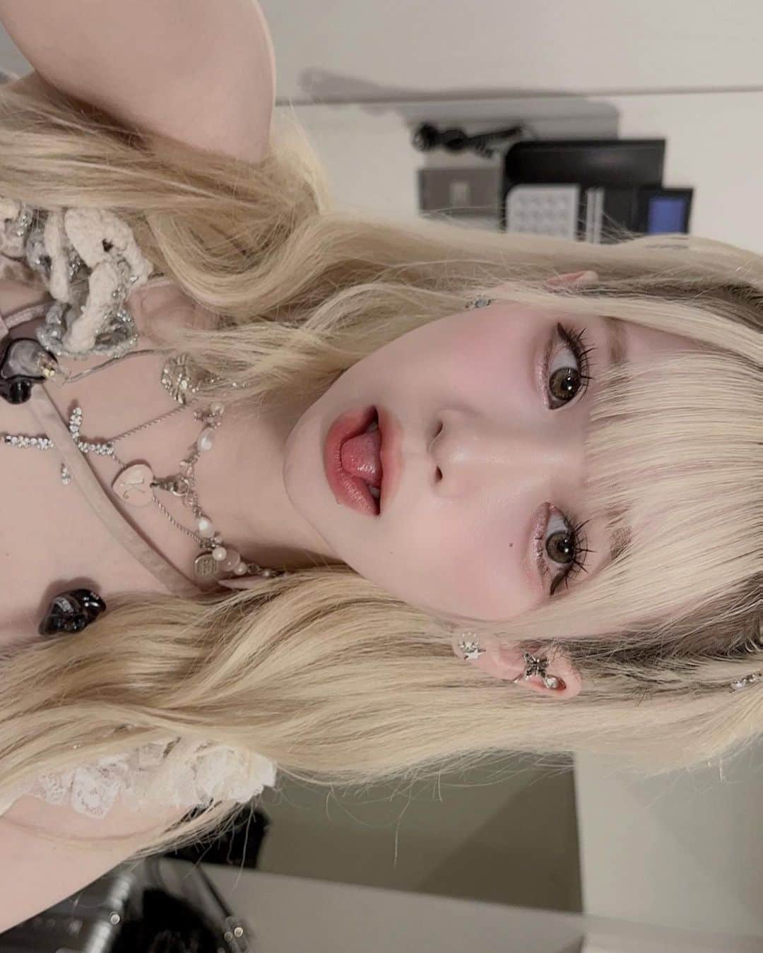 金子理江のインスタグラム：「しまぇ」