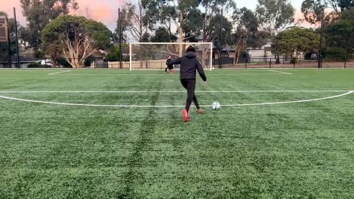 のインスタグラム：「. 脱力not power feeling better soccer is great, isn't it It's a wonderful daily life thank you」