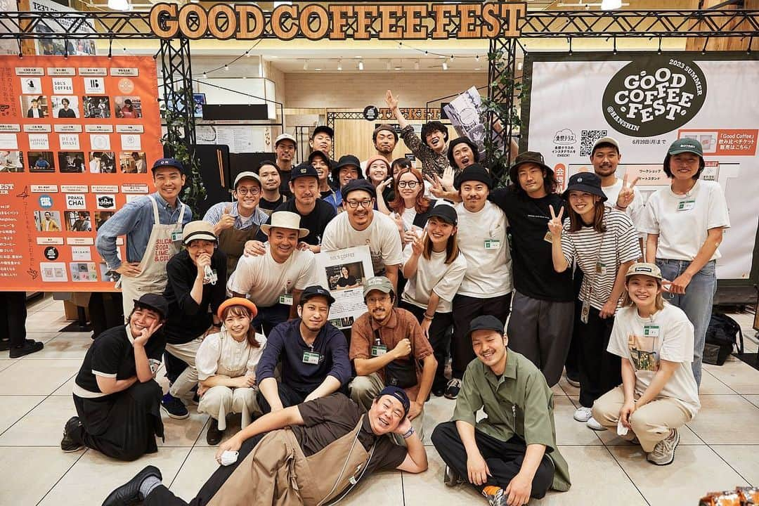 goodcoffeemeさんのインスタグラム写真 - (goodcoffeemeInstagram)「GOOD COFFEE FEST 2023 Summer が無事に終了しました！  途中、足元の悪い時期もありましたが、予想を超えるお客様にご来場いただき、1,800個のミニマグカップが全て完売してしまい、楽しみにされていた方には残念な思いをさせてしまいました😭  次回はマグの増産も含め、さらに満足度の高いイベントにしていきたいと思いますので次回の開催を楽しみにしてください！  次の大阪開催は11月下旬。阪神梅田本店1F食祭テラスで皆様にお会いできることを楽しみにしております☕️  出店者の皆様もお疲れさまでした！！！  ＜#GCF 2023 summer 出店ショップ＞ ・COFFEE BARISTART COFFEE／北海道 (@baristartcoffee) SOL'S COFFEE／東京 (@solscoffee) WOODBERRY COFFEE／東京 (@woodberrycoffee) TRUNK COFFEE／愛知 (@trunkcoffee) KAMIN COFFEE ROASTERS／和歌山 (@kamin_coffee_roasters) Overview Coffee／広島 (@overviewcoffeejapan) DEAR ROAST／山口 (@dearroast) Gluck Coffee Spot／熊本 (@gluckcoffeespot) Humming Coffee／沖縄 (@humming_coffee_okinawa)  ・OTHER SR coffee & ice cream／東京 (@sr_coffee_icecream_jimbocho) Mörk Chocolate／オーストラリア (@morkchocolatejp) PRANA CHAI／オーストラリア (@pranachaijp) Sunday Bake Shop／東京 (@sunday_bake_shop)  ・GOODS marna／東京 (@marna_inc) ORIGAMI／岐阜 (@origami_cup) 大川硝子工業所／東京 (@okawaglass)  Text & Photo by @_tkhrtkuc_」6月19日 21時37分 - goodcoffeeme