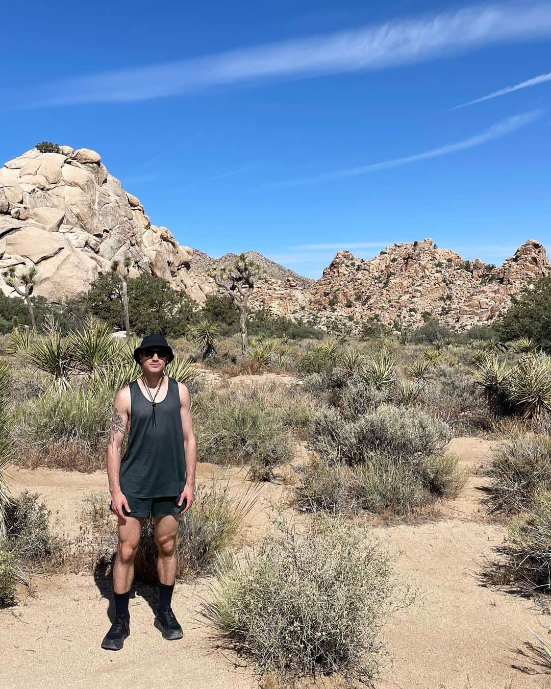 ポール・ポワリエのインスタグラム：「showing skin season, w/ @lululemon lab #thesweatlife」