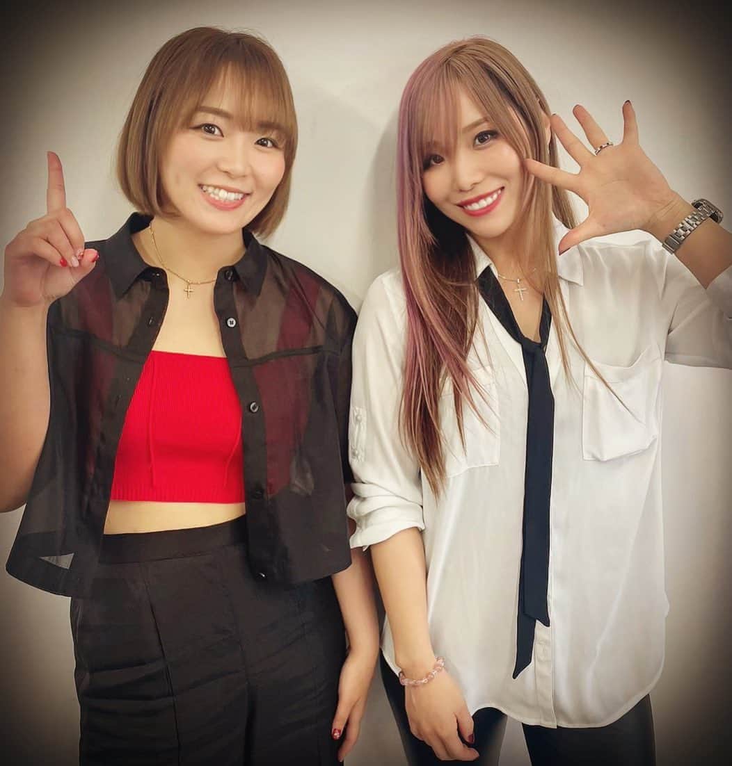 カイリ・セインのインスタグラム：「TEAM NAME??🧐 タッグ名どうする？🤔  ーーーーーー 8/4 Sareee ISM Chapter2  メインイベント #Sareee＆#KAIRI 🆚 #中島安里紗＆#彩羽匠  よろしくお願いいたします。」