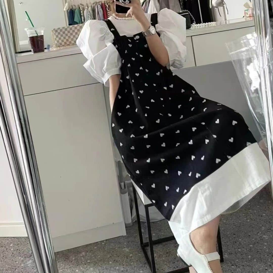 Y's Stellaのインスタグラム：「. 🖤New item 夏はこれくらい可愛いの着たい🤍  #ワンピース#ワンピ#夏ワンピ#旅行#女子会#ハート#ハートワンピ」