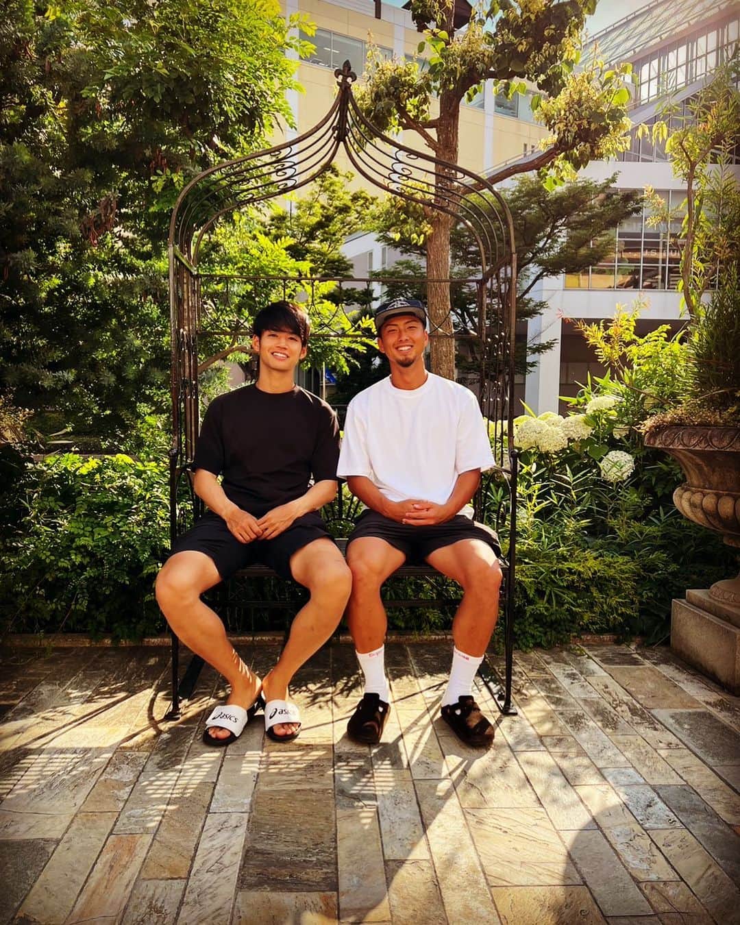 佐々木大樹のインスタグラム：「🤙🦍🔥😊  #何写真やねん」