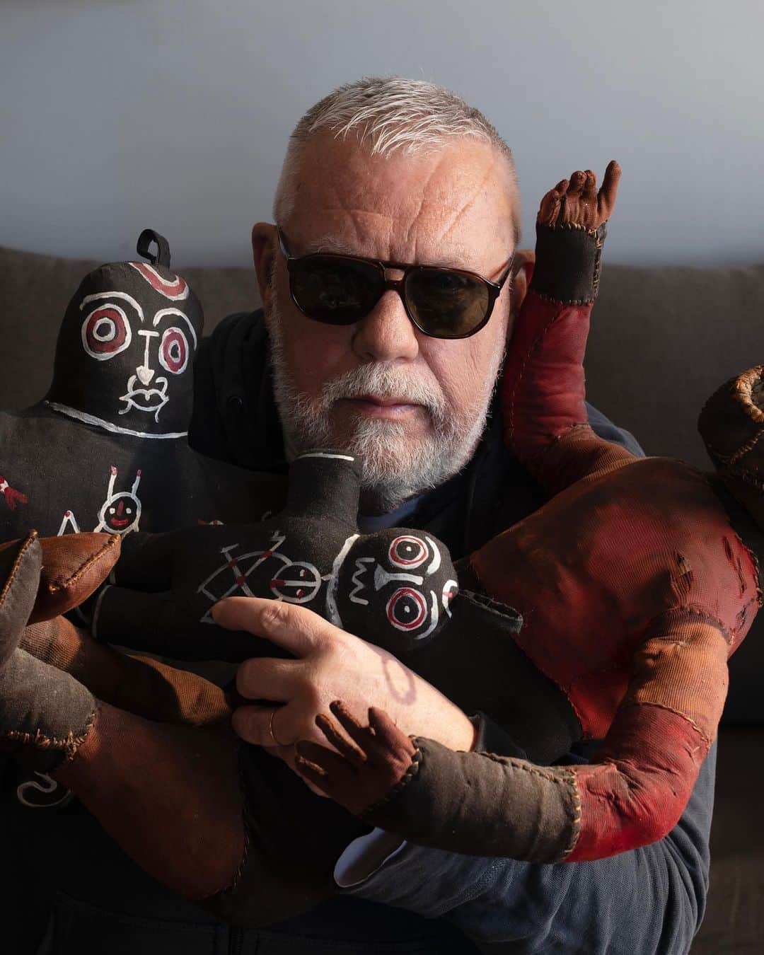 デルボーのインスタグラム：「Meet Jean Colonna, the legend, icon(oclast), poet and dreamer behind L’XXL, at home in his beloved Marseille.  #Delvaux」