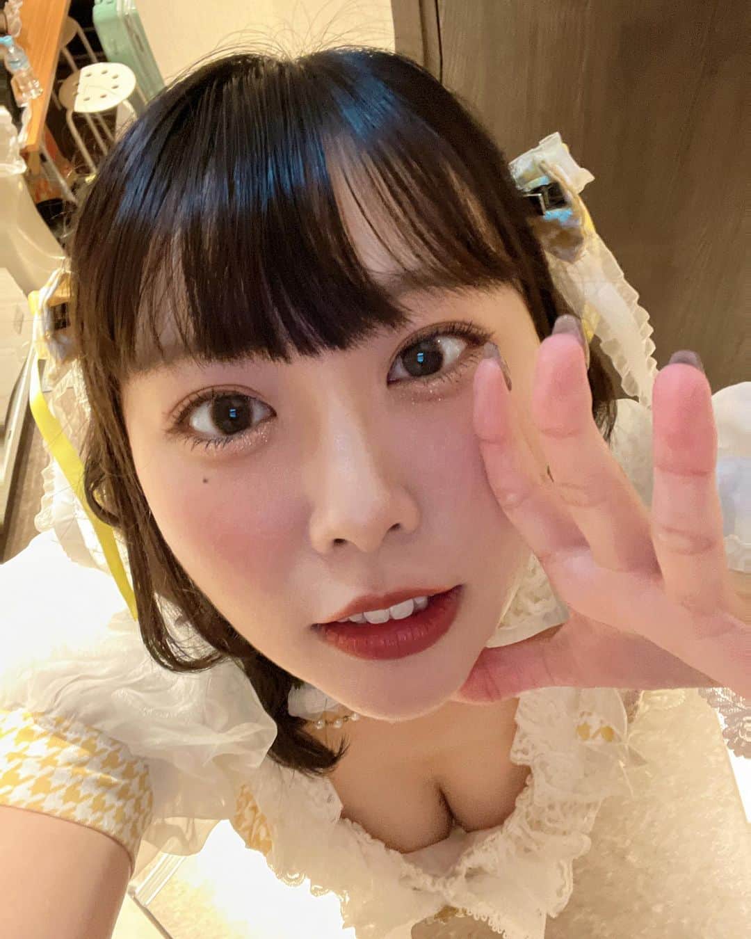 のインスタグラム：「. . . おーーーい🥹‼️ ぬはこっちだよお❣️👶 . . . . . 名古屋遠征とっーーても楽しかったな😉🫶❣️ また来月もいきます❗️ . . あとライブレンジャーのほうも稽古頑張ってます🍦 舞台2ねんぶりぐらいなんでドキドキです。しかも夢だった戦隊モノ🥹💕歌ありダンスあり、サイリウムふりふりしてほしいな🥺🍕✊ ぬはピンクレンジャーです💕 . . 歌唱戦隊ライブレンジャー 〜6thシングル 星の輝きに未来を馳せて〜 . 2023年7月27日（木）〜30日（日） 武蔵野芸能劇場 . . 予約🍦 https://flms1018.wixsite.com/funnylollipopmonster . . . . . . #アイドル #グラドル #黄色 #名古屋 #遠征 #舞台 #武蔵野芸術劇場  #ライブアイドル #followme  #idol #gravureidol #instalike #instagood #yellow #japanesegirl  #actor #fyp #selfie」