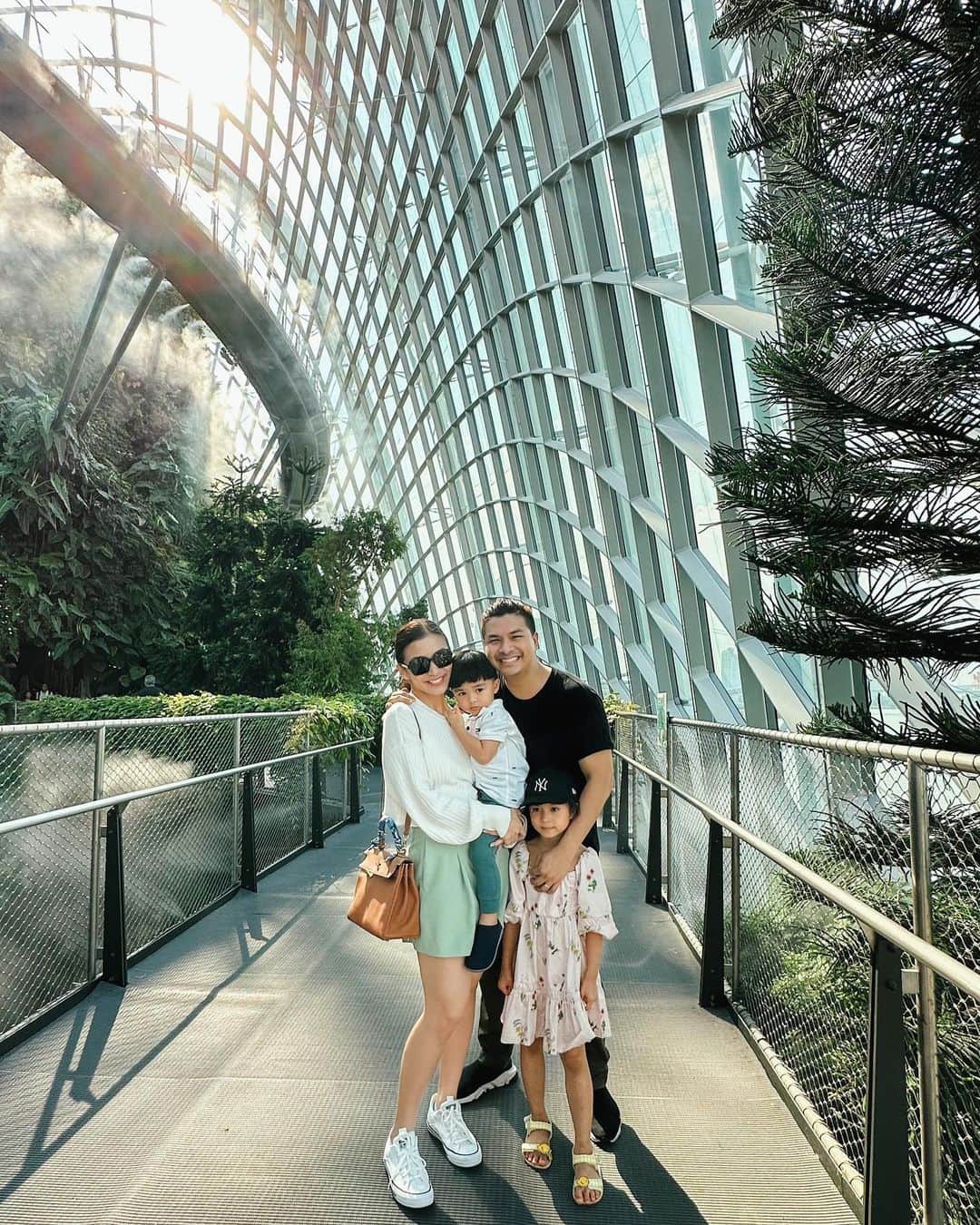 チェルシー・オリビアのインスタグラム：「Day 3 in Singapore 🇸🇬」