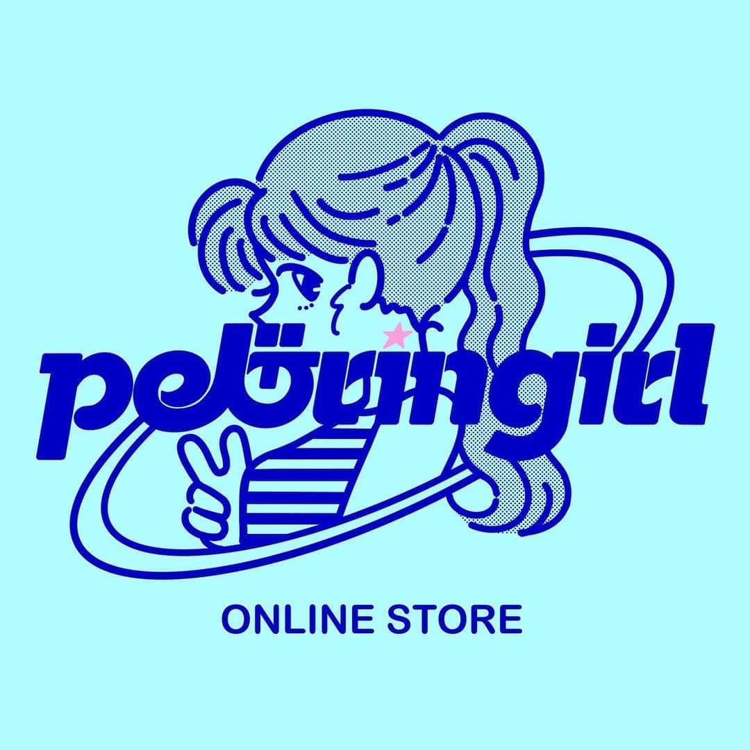 佐藤なつみのインスタグラム：「【お知らせ📢】 個展開催途中ですがオンライン販売の 開催が決定致しました！✨  ⏩6/23(金) 20:00 START！👅  現地に行けない方、いち早くグッズが欲しい！ という方は是非ご利用下さい😊💙 個展会場優先で在庫を確保している為、 一部商品売り切れが予想されます🙇‍♀️ 気になっている方はお早めに…！  明日から販売までどんどんグッズ紹介写真 投稿していきますね！！ ★ステッカーは全てスマホに入るサイズです😋  ⏬下記価格表です⏬ スケートボードデッキ¥30000(受注生産) Tシャツ:¥6600(ユニセックスLサイズのみ) アクリルキーホルダー¥900 メインビジュアルロゴステッカー:¥600 peloringirlロゴステッカー:¥600 すき・おかえしステッカー2枚セット:¥900 ホログラムステッカー:単品¥700 台湾ビール風グラス¥1900 正方形ポストカード4枚SET ¥1000 メインビジュアル長方形ポストカード¥250 ソックス¥2200(whiteレディース/blackメンズ)  #illustration #illustrator #90s  #イラスト#女の子イラスト #ガールズイラスト #古着女子 #古着コーデ #古着 #イラストレーター#ステッカー #アクリルキーホルダー ー #ストリート系女子 #ストリート#ポストカード」