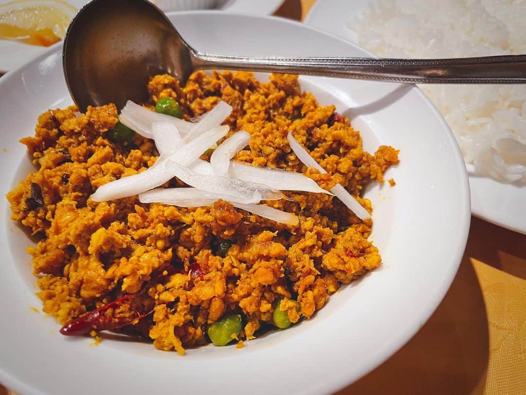 yuxuki wagaのインスタグラム：「お久しアジャンタ🍛 辛いーーー！と思いつつ毎度頼んじゃうキーマ。」