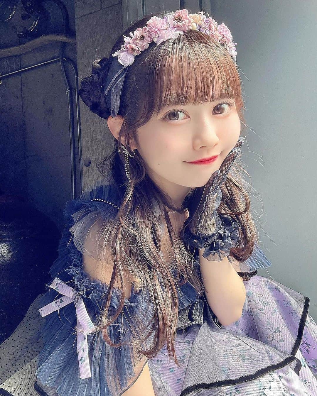 近藤沙瑛子のインスタグラム：「こないだのライブヘアメイク🌸 インスタにも֊ ̫ ֊   #へああれんじ  #ヘアセット  #アイドル  #アイドルヘア  #お団子アレンジ  #ツイン団子  #ハーフ団子  #ハーフツインアレンジ  #カチューシャアレンジ」