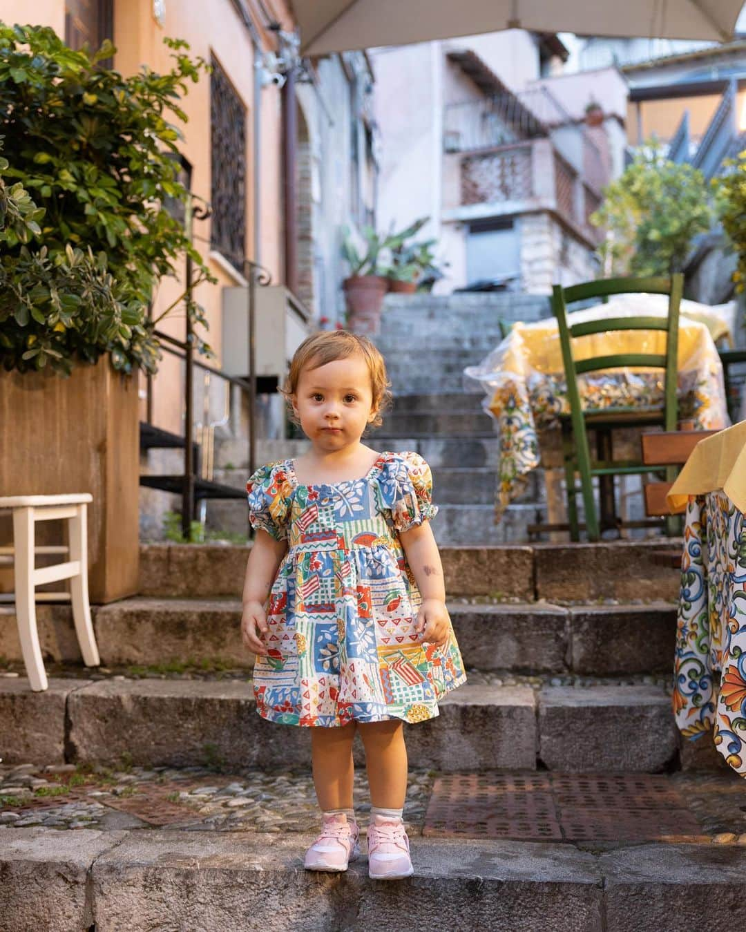 Samuel Lippkeさんのインスタグラム写真 - (Samuel LippkeInstagram)「Taormina Sicily, photographed the incredible wedding weekend for Ryan and Victoria and extended the stay for some birthday celebrations and pool time. Unreal gorgeous town on one of the most spectacular islands. #thelippkes #samuellippkestudios #sicily #taormina」6月19日 22時32分 - samuel.lippke