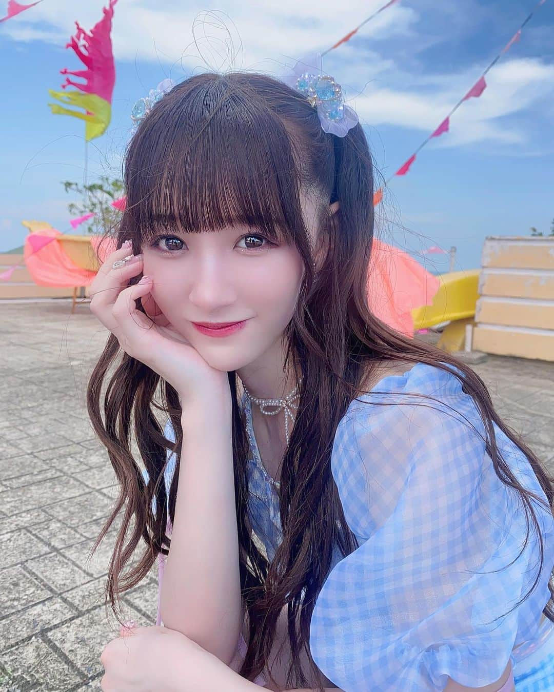 音嶋莉沙さんのインスタグラム写真 - (音嶋莉沙Instagram)「＝LOVEの14枚目シングル 『ナツマトペ』MVが公開されました🌴 フィリピンで撮影してきました！！ ⁡  キラキラでとっても可愛い夏ソング〜✨ イコラブと一緒に今年の夏はじめようね！！ ⁡ 最初から最後までイコラブのわちゃわちゃ感が 出てて素敵なMV‪🫶🏻️ ⁡ 最後のエンドロールにも注目だよ〜☺️ ⁡ ⁡ ⁡  #イコラブ  #ナツマトペ」6月19日 22時41分 - otoshima_risa