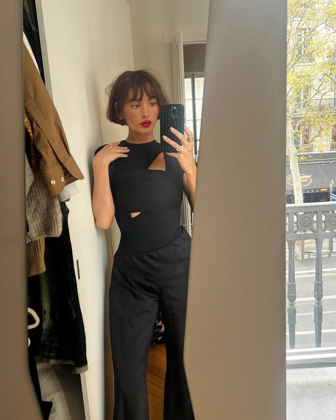 テイラー・ラシェのインスタグラム：「all year round」