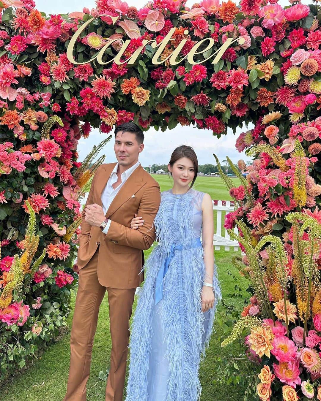 ルイス・タンさんのインスタグラム写真 - (ルイス・タンInstagram)「Charming day at the Queens Cup with my @cartier family. @laurentfeniou   Wearing the Tank Louis Cartier with a perfectly paired suit by @viggolondon.  Photos by @davebenett @nickharveyphotographer」6月19日 23時23分 - lewistanofficial