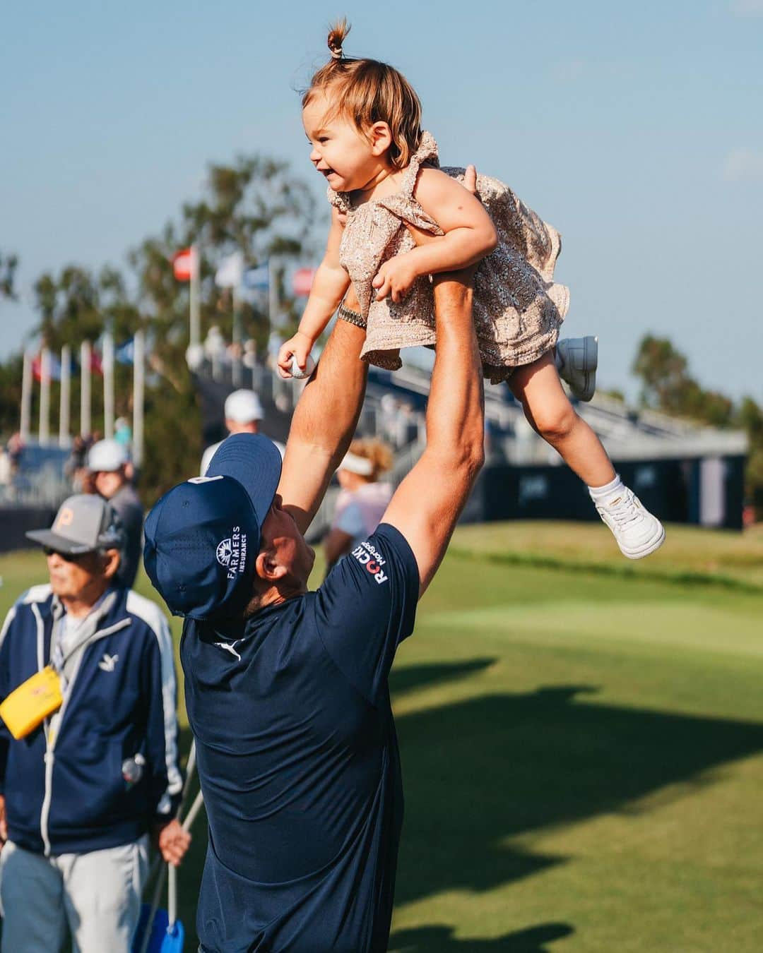 アリソン・ストーキーさんのインスタグラム写真 - (アリソン・ストーキーInstagram)「dada 💙」6月19日 23時32分 - allisonstokke