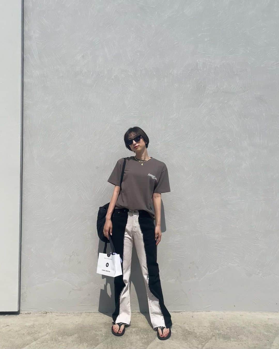 のインスタグラム：「お気に入りの洋服を着てお買い物🛍️ #koreatravel  #韓国旅行  #cyclebymyob  #firsthand #oofos」