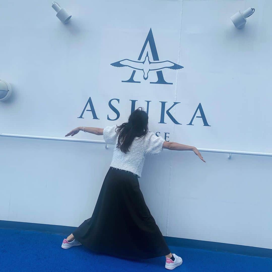益子侑さんのインスタグラム写真 - (益子侑Instagram)「きょうからあすか🛳  おかえりなさいって迎えてくれる。  ただいま🧡  #飛鳥II #asukacruise #asuka #アルバトロス」6月19日 23時50分 - yu.mashiko