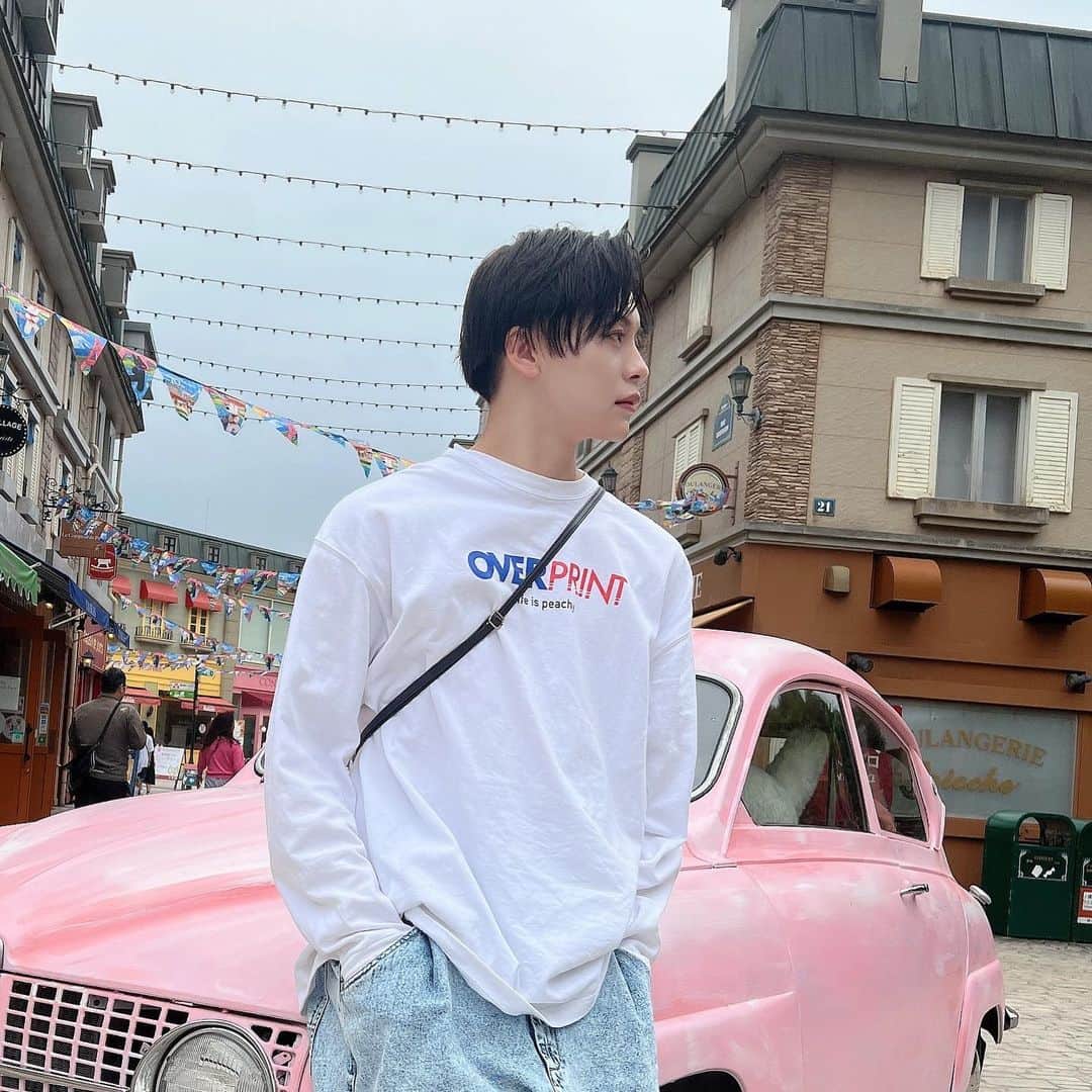 りゅうのインスタグラム：「\\ 🗻Q // ---🚗💨-------- ￣￣￣￣￣￣￣￣￣￣￣￣￣ リベンジ富士急！！！ やっぱりちょー楽しかった🙆‍♂️ 高飛車→戦慄迷宮→FUJIYAMA →180度まわるピザーラ→Tカップ 全部さいこーだったよ！！！  #いいねしてね  #フォローください #お洒落さんと繋がりたい#お洒落好き #美男美女#雰囲気#雰囲気推してください #自撮り #メンズ地下アイドル #メン地下 #推し #地下 #ヲタク #量産型  #코디 #오오티디 #데일리록 #셀피 #셀카 #팔로우 #메이크  #mensfashion #mensmakeup #code」