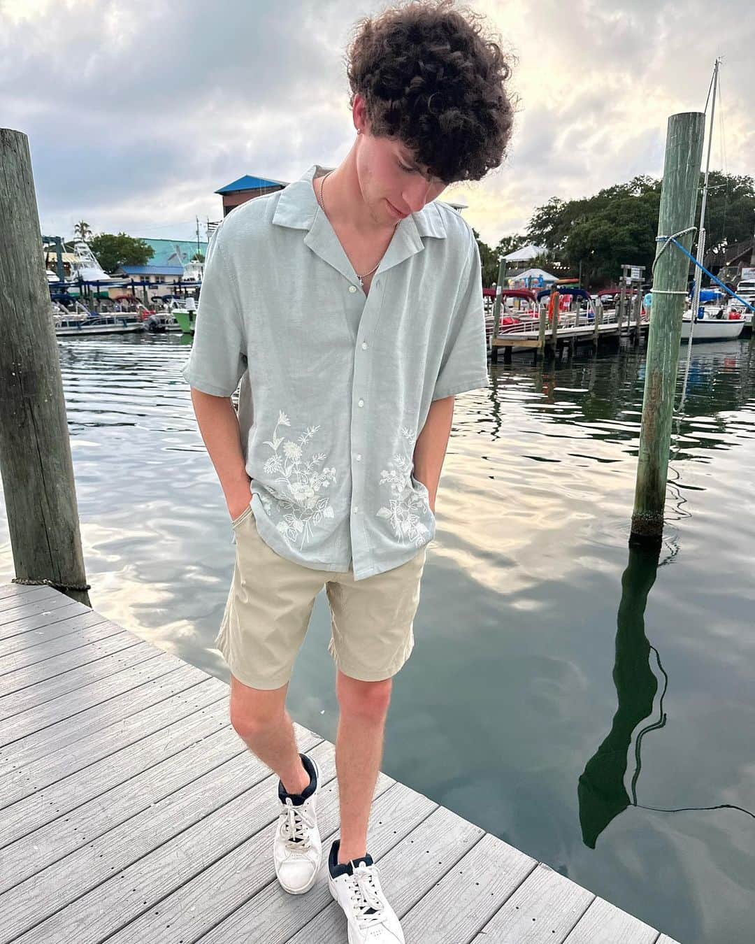 ヘイデン・サマーオールさんのインスタグラム写真 - (ヘイデン・サマーオールInstagram)「Lil Florida dump🌴🐬」6月20日 0時17分 - haydensummerall