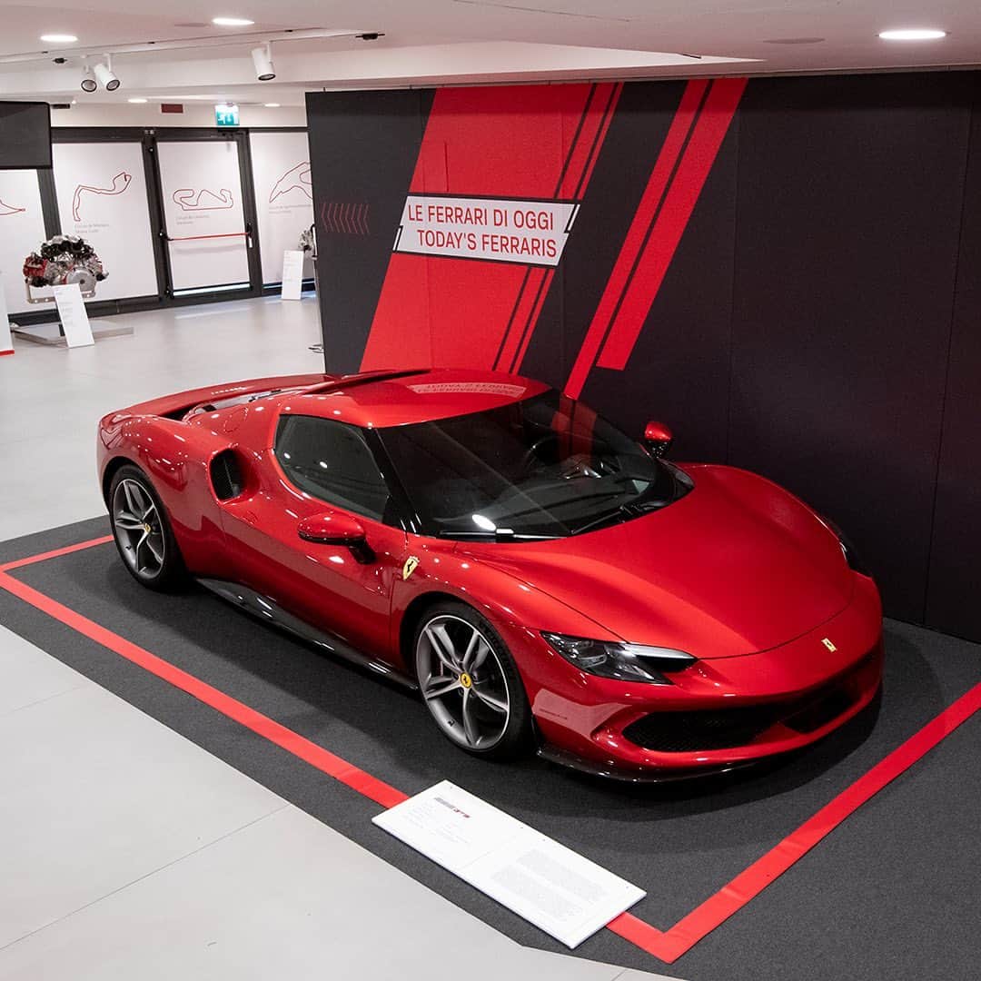 フェラーリさんのインスタグラム写真 - (フェラーリInstagram)「Look who has arrived at the Museo Ferrari in #Maranello 🤩  The latest berlinetta from #Ferrari, the #Ferrari296GTB, highlights the purity and simplicity that have always been signatures of Maranello’s cars.   #MuseiFerrari」6月20日 0時21分 - ferrari