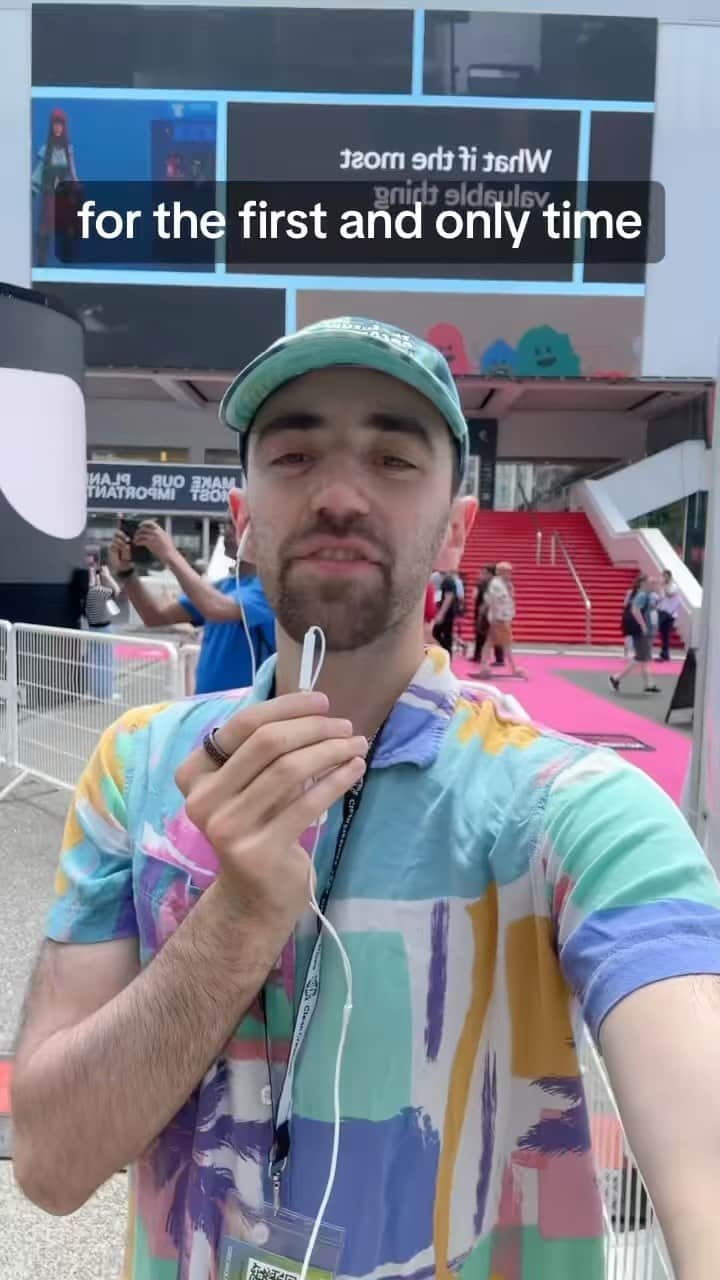 Jacob Simonのインスタグラム：「FTFAOT it’s June 19, 2023 and here’s today’s good news. I’m in Cannes with @clean_creatives , and we’re on a mission to end fossil fuel advertising. Please help join our growing movement! #canneslions2023 #canneslions70 #ftfaot #todaysgoodnews #june19  …  ℹ️ CREDITS:  🎶: Space Song (Beach House) cover by Davide Di Stefano @im_davidedistefano  📰 in order — 🫧: Clean Creatives, 🌱: InsideClimateNews, 🪸: GNN, 🛢️: The Guardian, 🇨🇳: Yale  Comment some good news from your life and let’s keep the positivity going!」