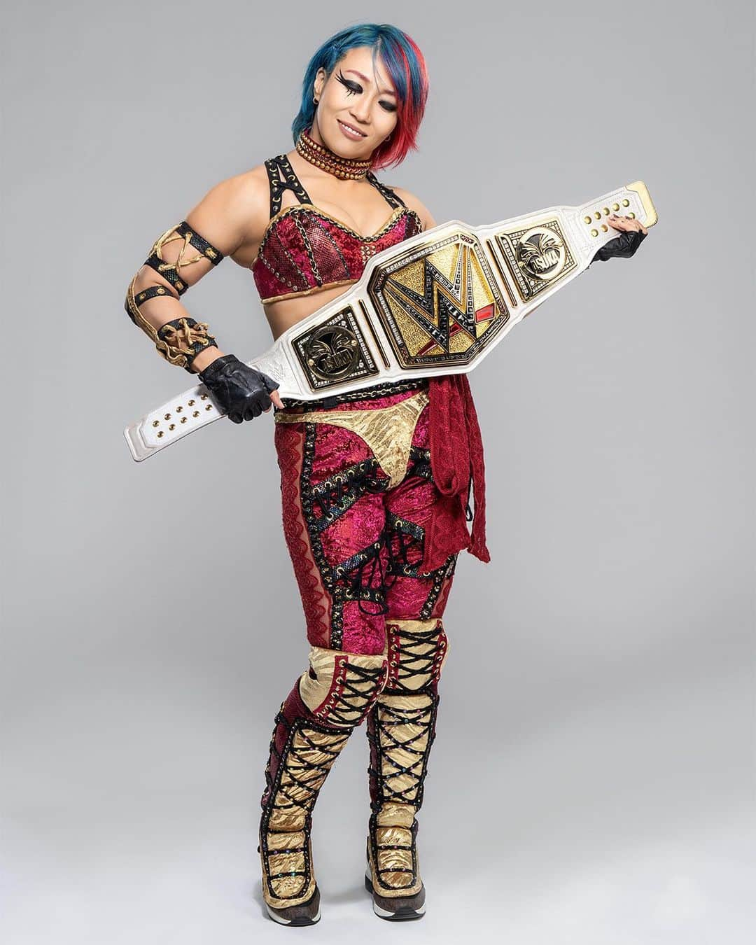 華名（明日華）さんのインスタグラム写真 - (華名（明日華）Instagram)「@wwe_asuka defends the WWE Women’s Title for the FIRST TIME on June 30th on the final #SmackDown before #MITB 👀」6月20日 2時00分 - wwe_asuka