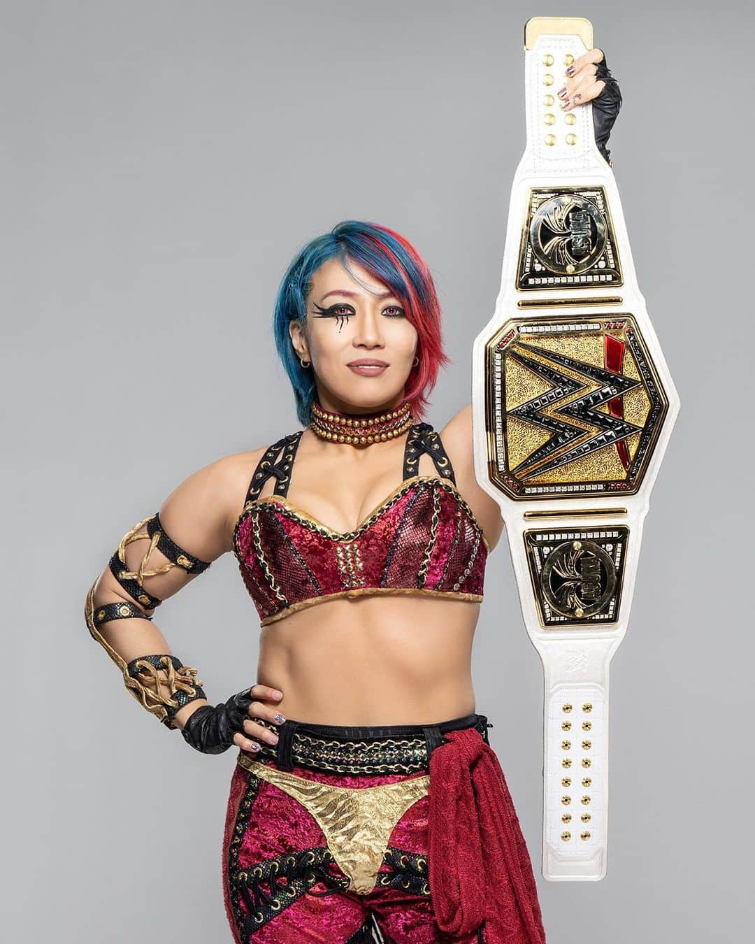 華名（明日華）さんのインスタグラム写真 - (華名（明日華）Instagram)「@wwe_asuka defends the WWE Women’s Title for the FIRST TIME on June 30th on the final #SmackDown before #MITB 👀」6月20日 2時00分 - wwe_asuka