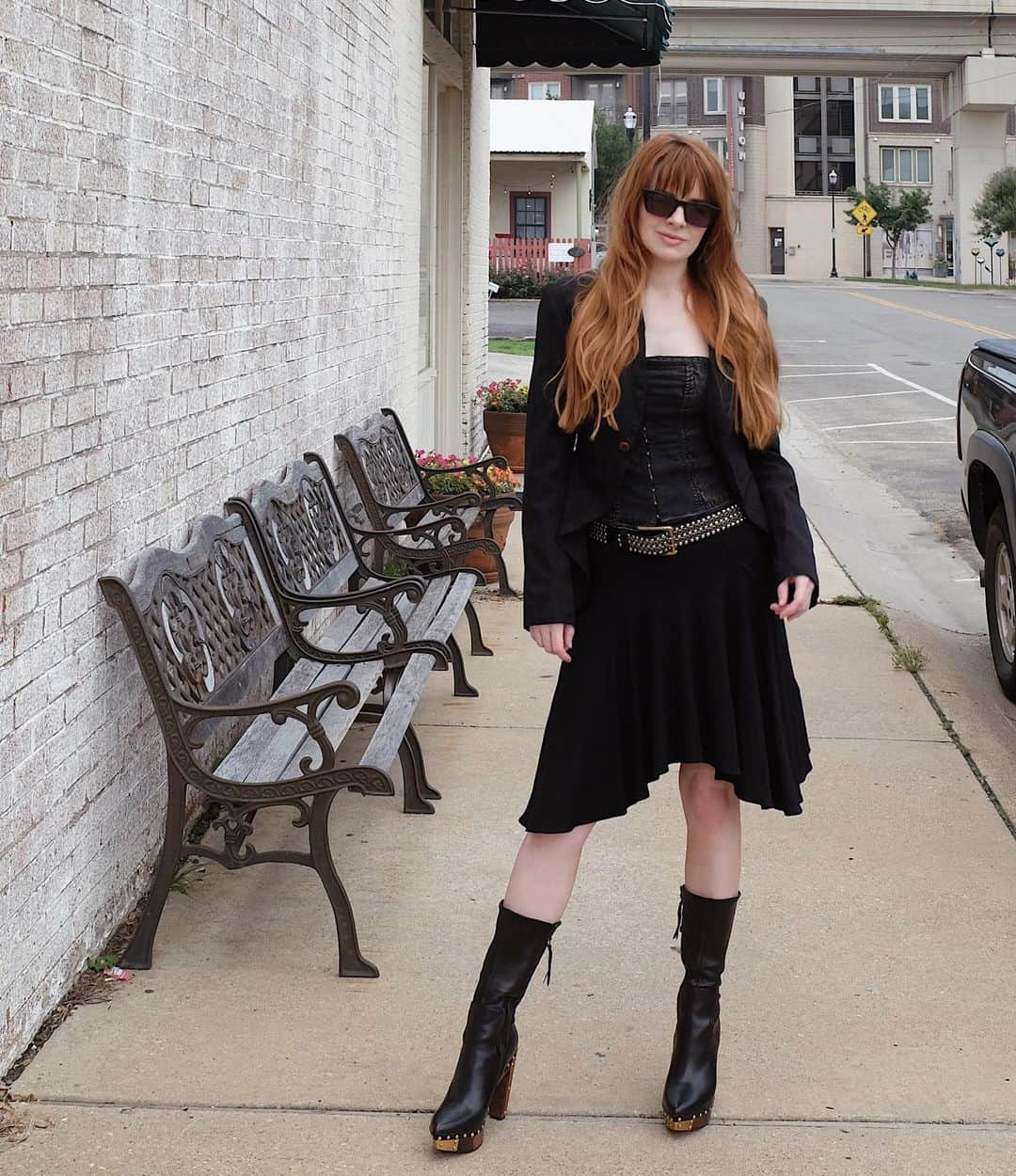 ジェーン・アルドリッジさんのインスタグラム写真 - (ジェーン・アルドリッジInstagram)「OOTD: shrunken @commedesgarcons jacket, Plein Sud skirt, @freepeople denim bustier, vintage Donna Karan belt, @krewe sunnies, Prada fw 2006 boots found on @yoox ten years after the fact. Fragrance of the day was @la_curie’s ingenious oakmoss, petrichor, chocolate and ink concoction GEIST ❤️」6月20日 2時10分 - seaofshoes