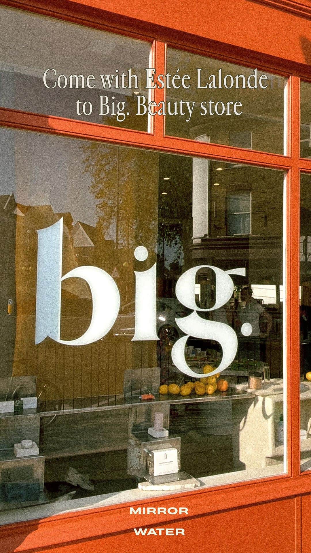 Estée Lalondeのインスタグラム：「Come with our founder @esteelalonde to @big.inhackney to see her MIRROR WATER babies on display 🧡   #MIRRORWATER」