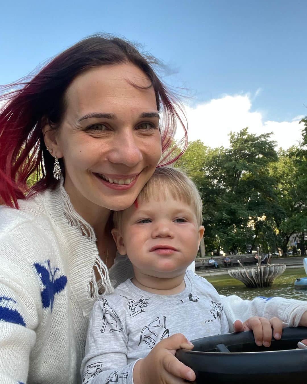 アリョーナ・レオノワさんのインスタグラム写真 - (アリョーナ・レオノワInstagram)「Ереван🇦🇲 Навсегда в моем сердце🫶🏻 Это было увлекательное путешествие✈️ Каждый день был насыщен потрясающими видами, прогулками с самого утра и до самого вечера🤩 Я получила массу впечатлений и удовольствия от этой поездки🙏🏻 Отдых с ребенком это и сложно и увлекательно😜 Я счастлива🥰」6月20日 14時23分 - alenkaleonova
