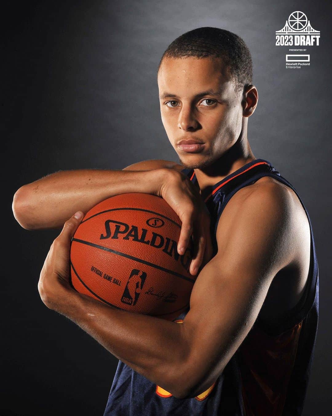 ゴールデンステート・ウォリアーズのインスタグラム：「30's rookie photoshoot was a vibe. Who will be the next draftee to rock the Dubs' uni?  @HPE || #DubsDraft」