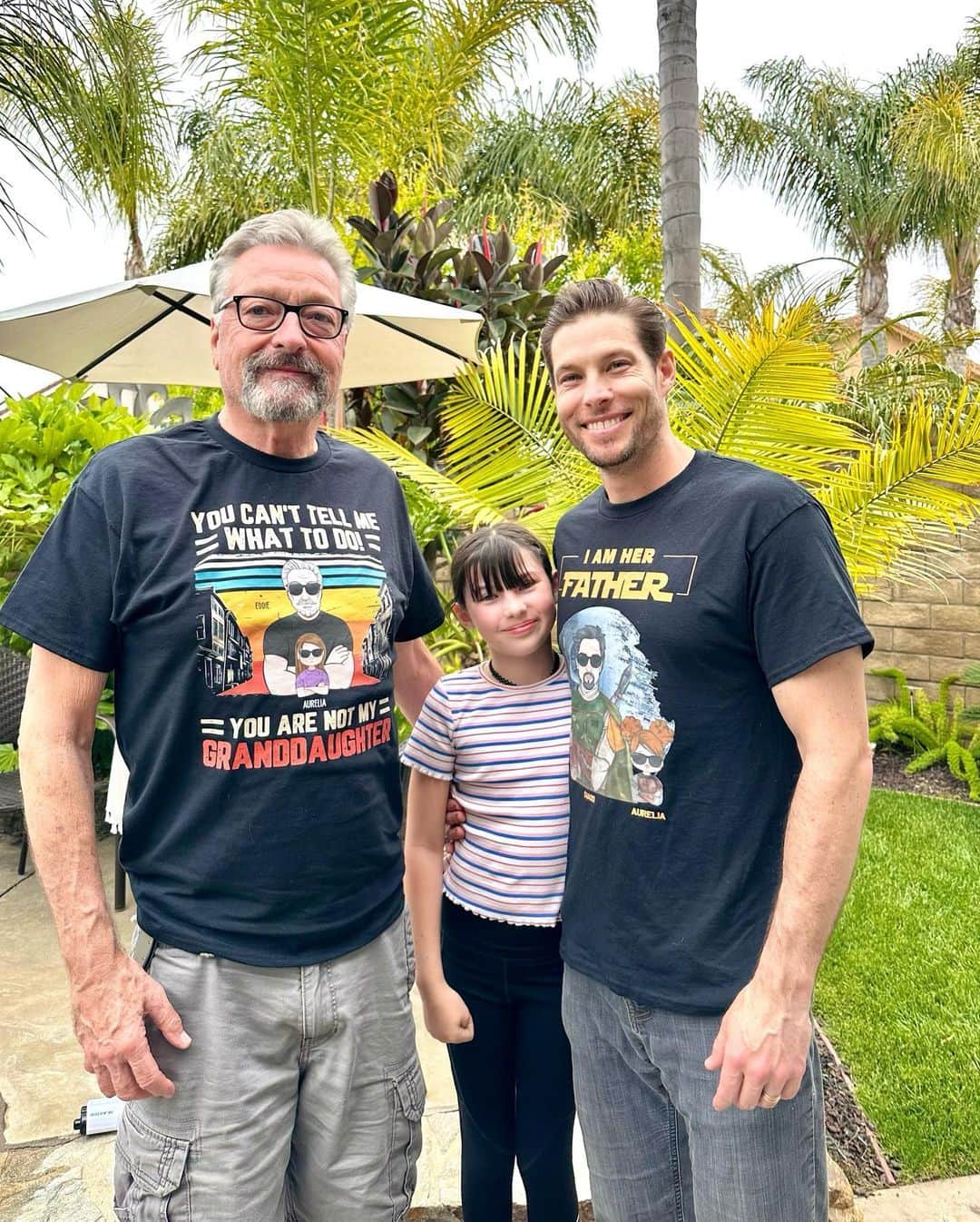 Chadd Smithさんのインスタグラム写真 - (Chadd SmithInstagram)「Father’s Day weekend wrap up 🤖🤌🏼 bike rides✅ beat borderlands 3 with mini me✅ bbq with the Big Man✅ tossin around the pigskin✅ dad jokes delivered from daughter 🦾🤡」6月20日 7時14分 - maddchadd