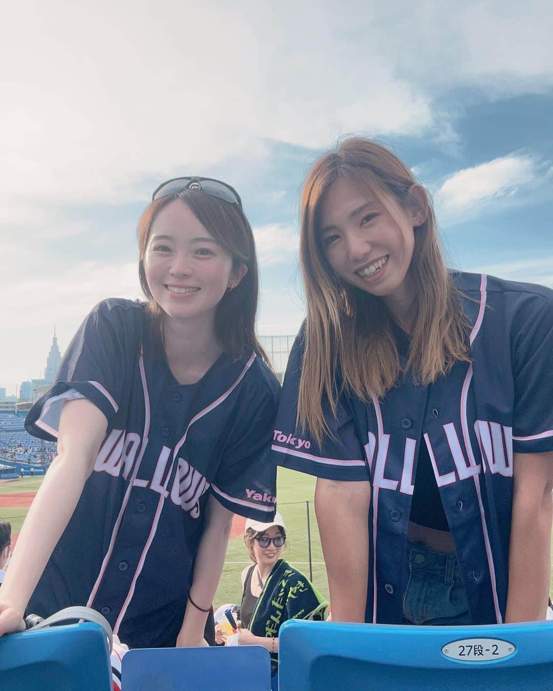 下門美春さんのインスタグラム写真 - (下門美春Instagram)「6/18(日)やきう行った⚾️✨ 近くのお兄さんがファールボール帽子で取ってた🧢 #swallows  #暑かったー」6月20日 7時25分 - 38shimo