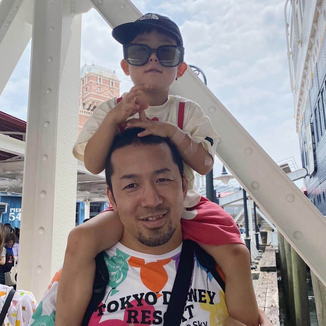 上原誠さんのインスタグラム写真 - (上原誠Instagram)「数年ぶり日本に帰ってきた友達と😚  #東京ディズニーシー」6月20日 7時45分 - m.uehara