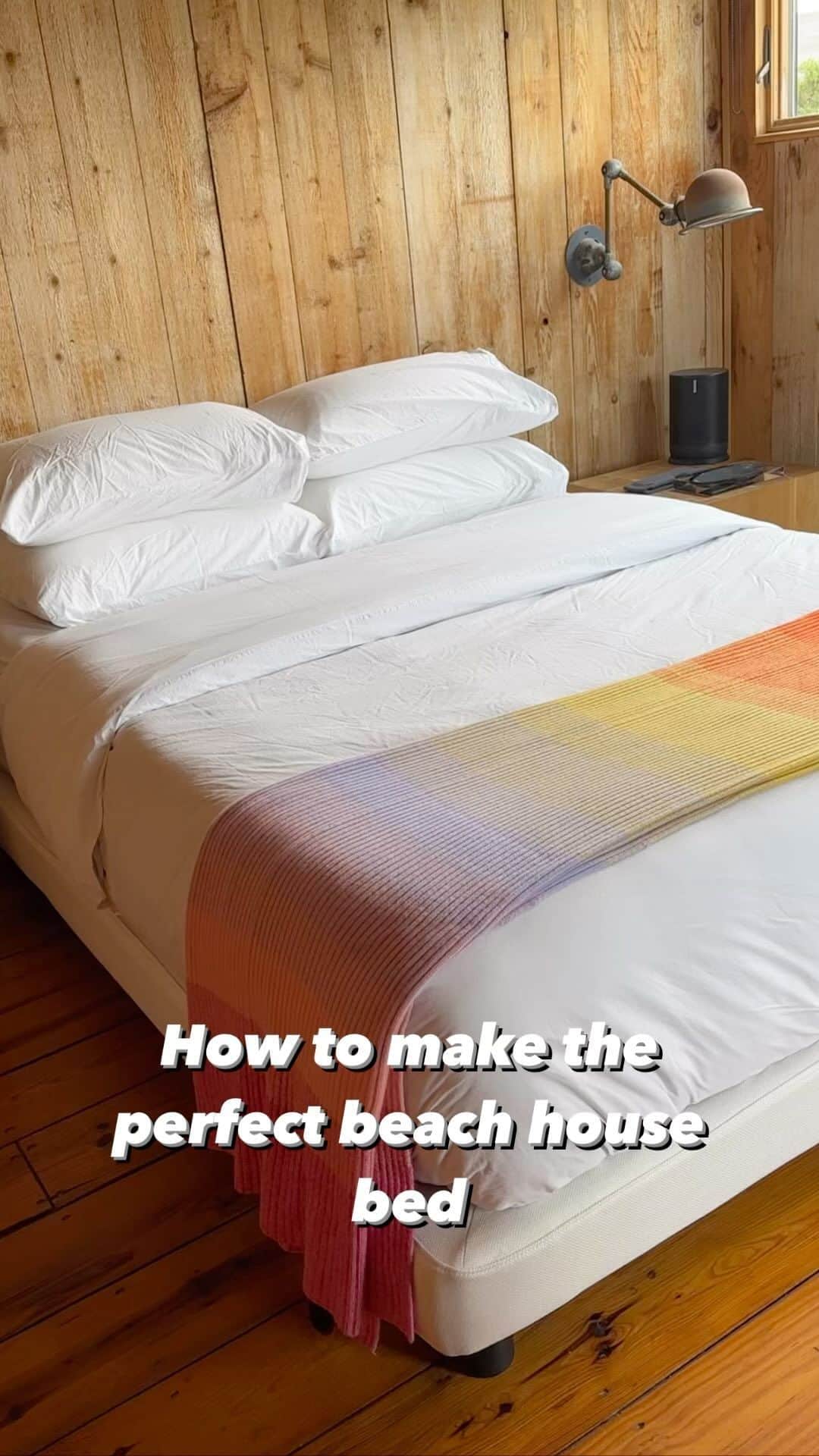 ブライアンアトウッドのインスタグラム：「Making the perfect bed starts and ends with @casper!!! Casper Frame,  Wave  Hybrid mattress, Pillows, Percale sheets and light weight down Comforter are the perfect recipe for guests to sleep like babies.」