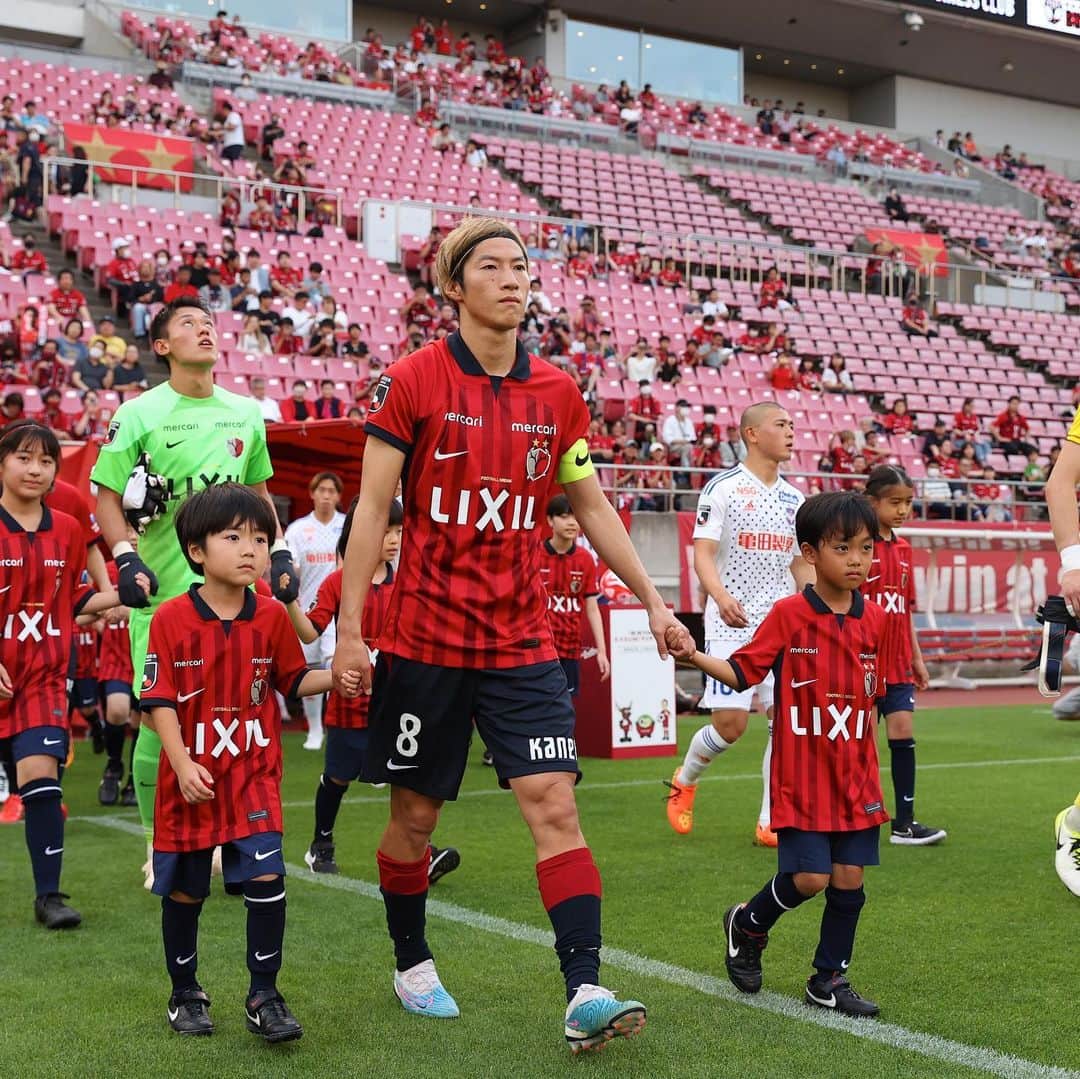 土居聖真さんのインスタグラム写真 - (土居聖真Instagram)「🦌🦌🦌💪 @kashima.antlers   #鹿島アントラーズ #ルヴァン杯 #プライムステージ進出 #応援ありがとうございました」6月20日 9時17分 - doi.shoma_official