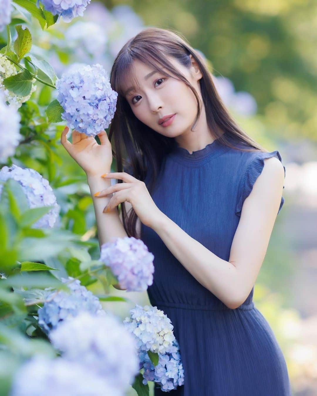 のインスタグラム：「. 紫陽花☂️🐌」