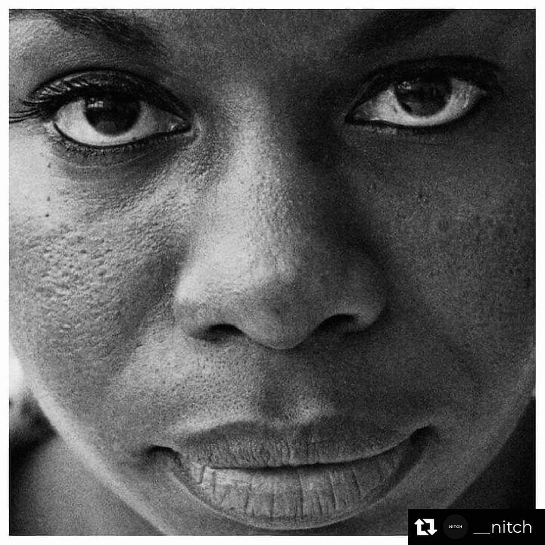 ジェニファー・グレイのインスタグラム：「Repost from @__nitch • Nina Simone // "I’ll tell you what freedom is to me: no fear."  #freedom #nofear #ninasimone」