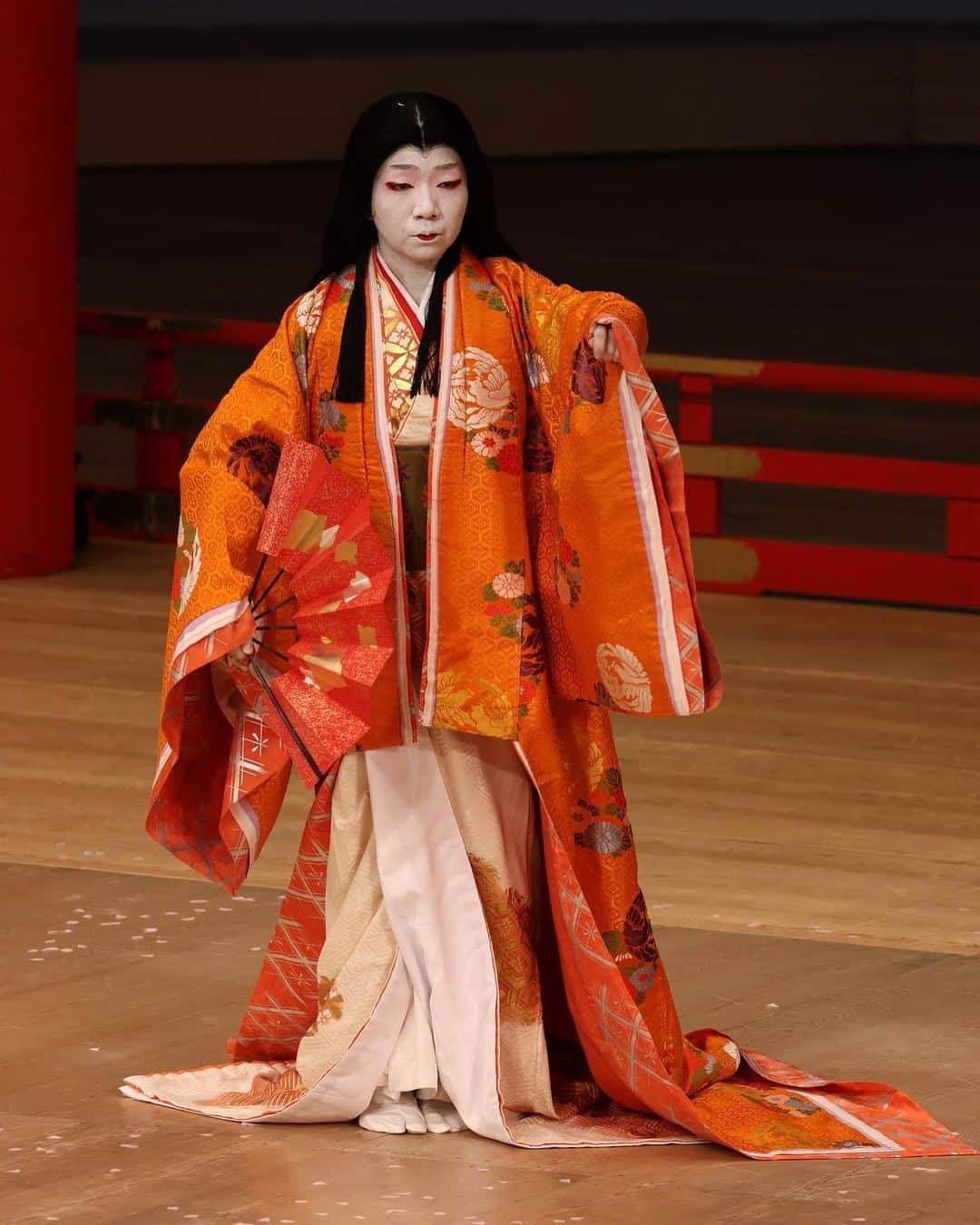 デヴィ・スカルノさんのインスタグラム写真 (デヴィ・スカルノInstagram)「第二回 寿柳流「寿会」が5月4日、 国立劇場で 行われ