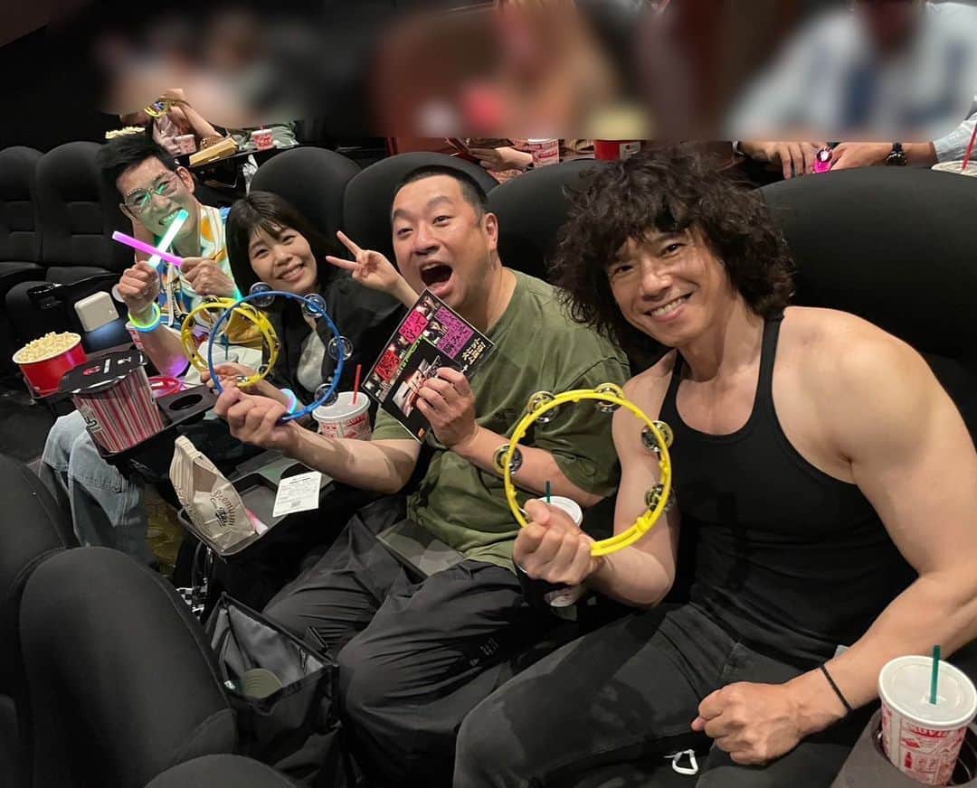 のインスタグラム：「レイザーラモンの2人と This is パンの吉田ちゃんと ワイルドスピード  ファイヤーブーストの 応援上映に行きました！ 上映中声出せるって最高ね！ レティー！って叫んだよ！ #ワイスピ応援上映  #ワイルドスピード」